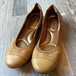 Kelly and Katie Ballet Flats Size 9.5